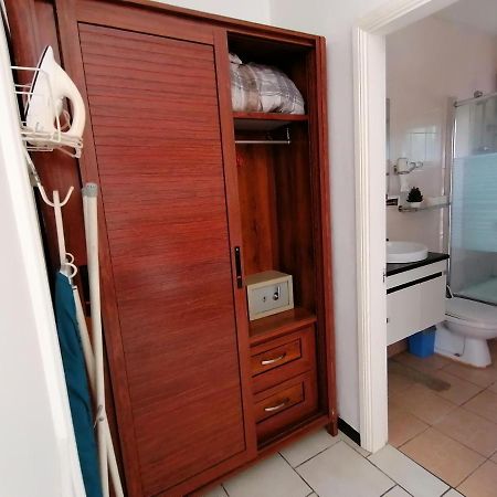 Montagu Apartment Flic-en-Flacq Екстериор снимка