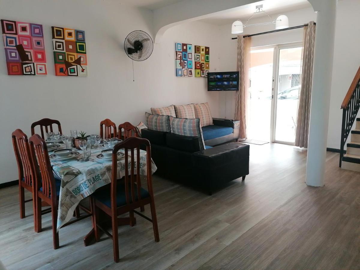 Montagu Apartment Flic-en-Flacq Екстериор снимка